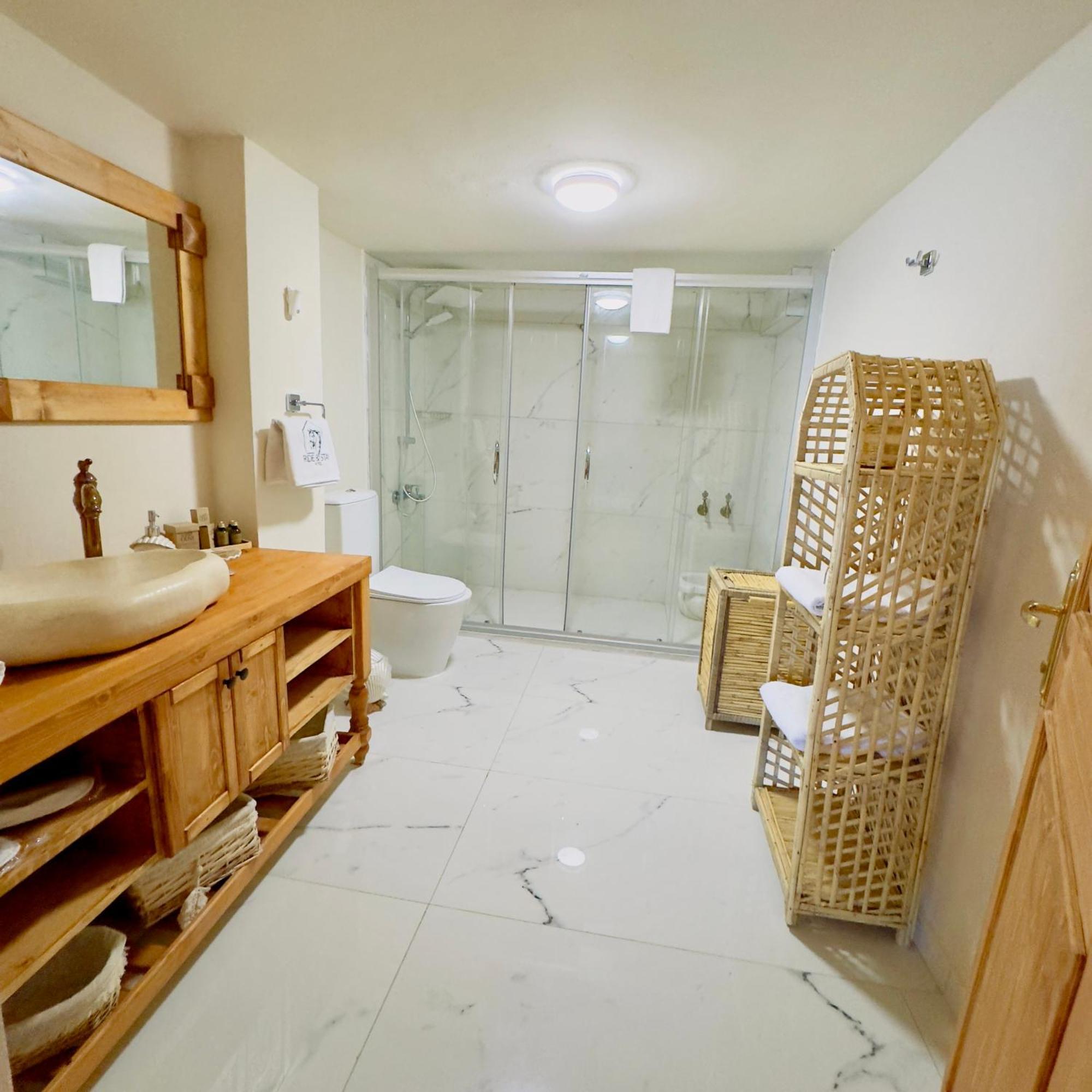Ride And Stay Cesme Exterior photo