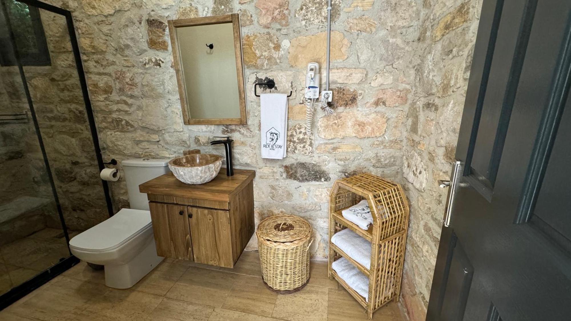 Ride And Stay Cesme Exterior photo